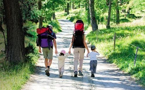 娱乐吃瓜酱徒步